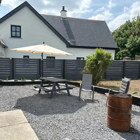 Holiday home Remarkable 4-bed House In Westport